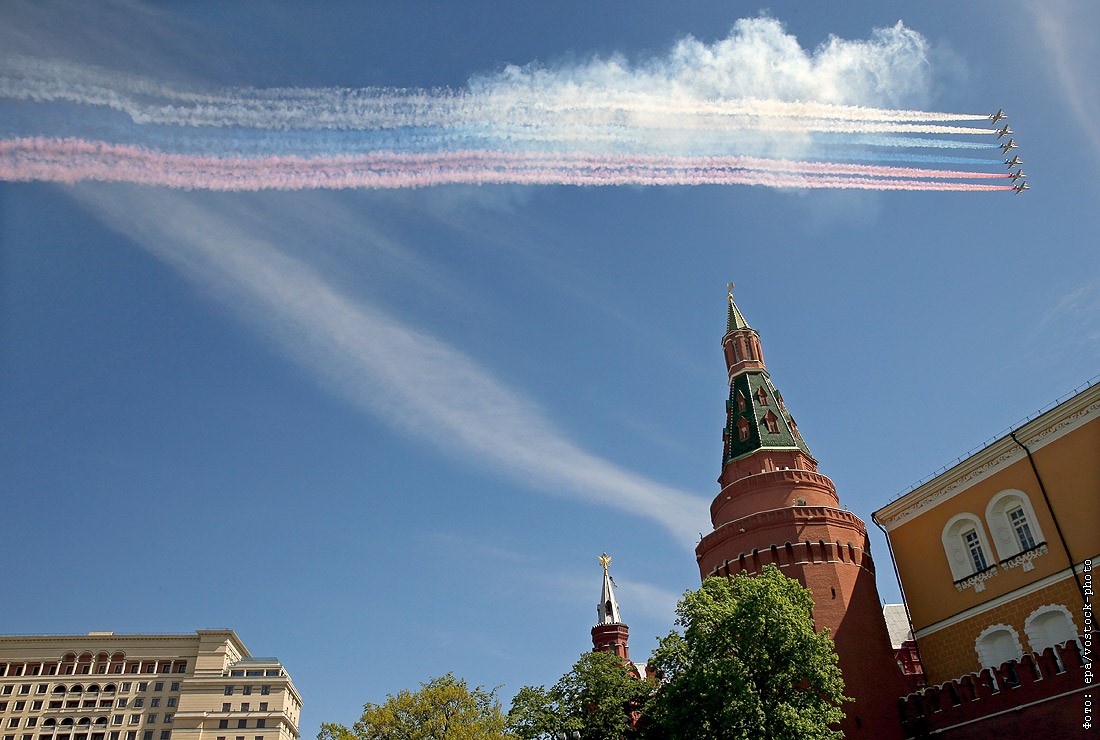 Молнет. Небо Москва. Москва Небесная. Московское небо, Москва. Небо Победы.