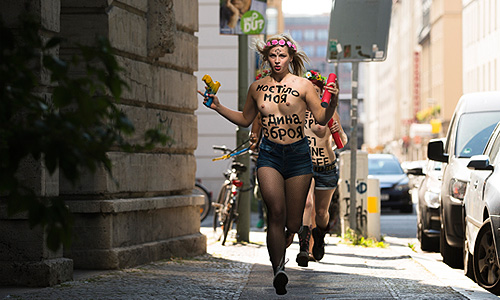   FEMEN     .