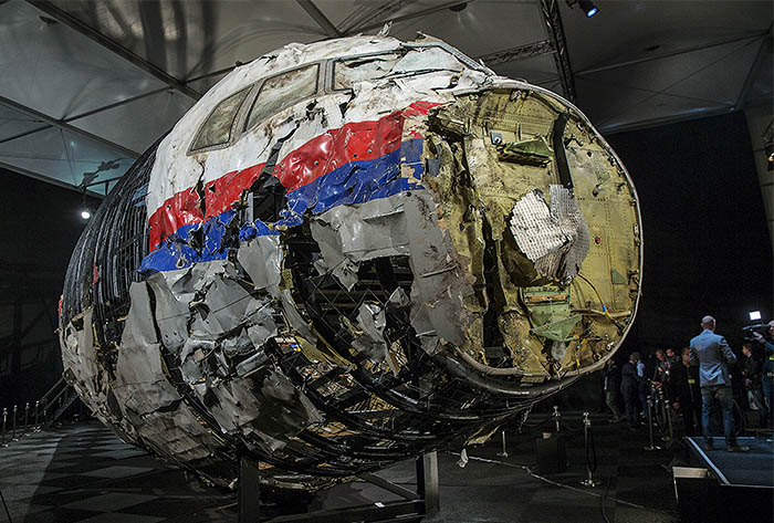 ""  " ",   MH17    -,   17  2014     ,  .     298 : 283   15  .   .