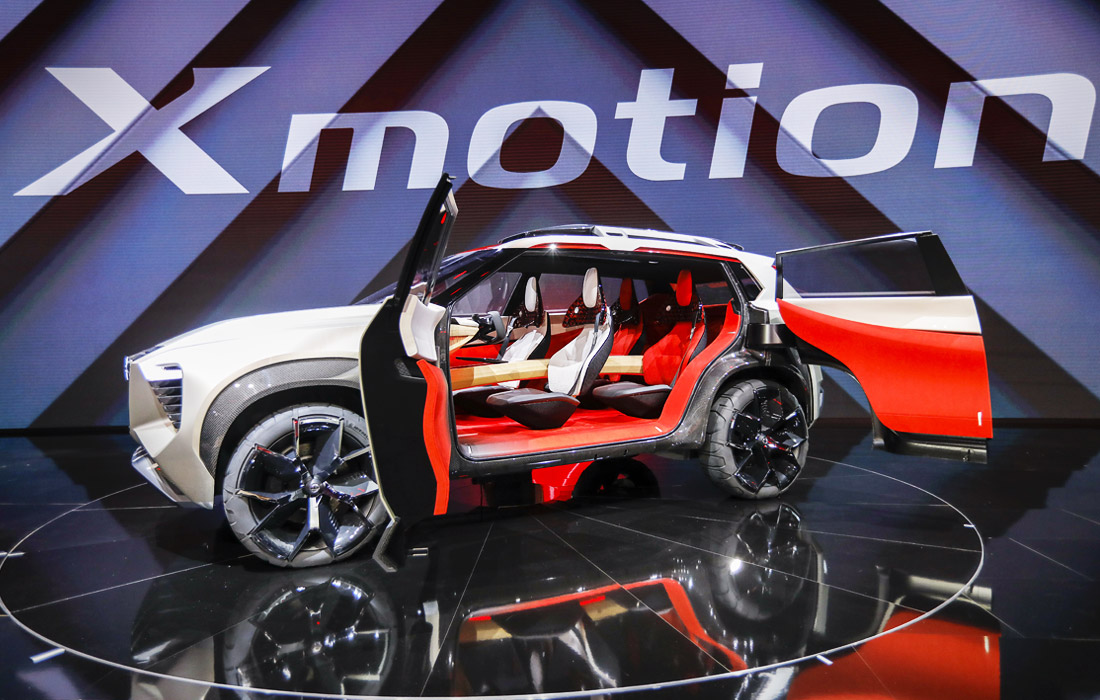 Nissan Xmotion concept