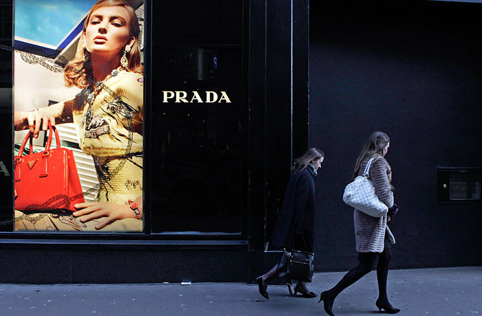     Prada     