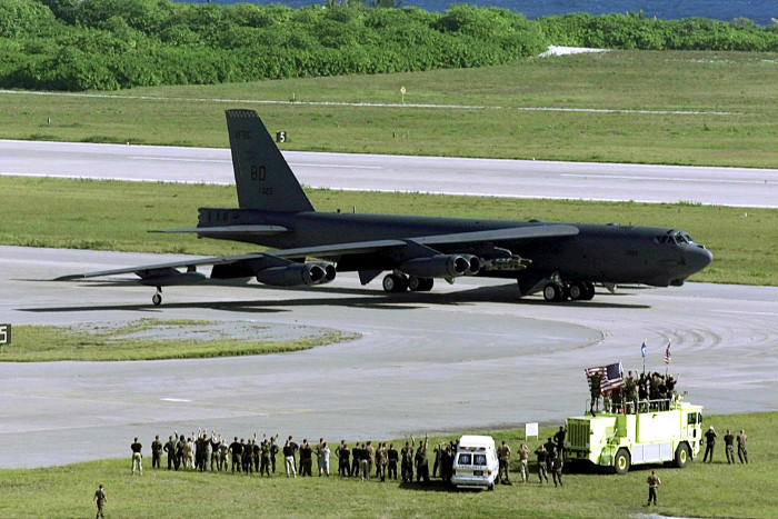    B-52H  