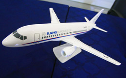       SSJ 100  