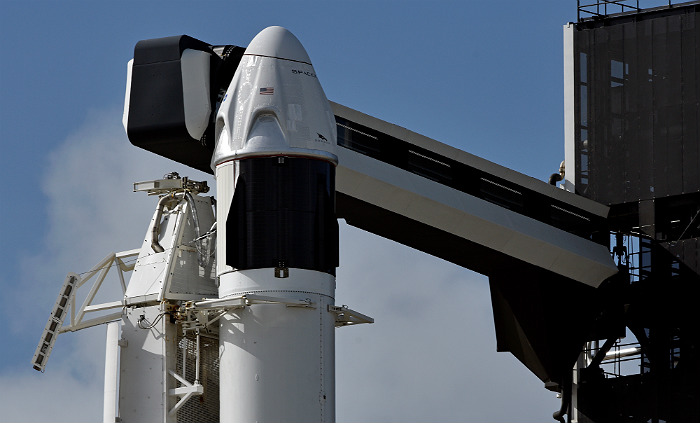 SpaceX       Crew Dragon